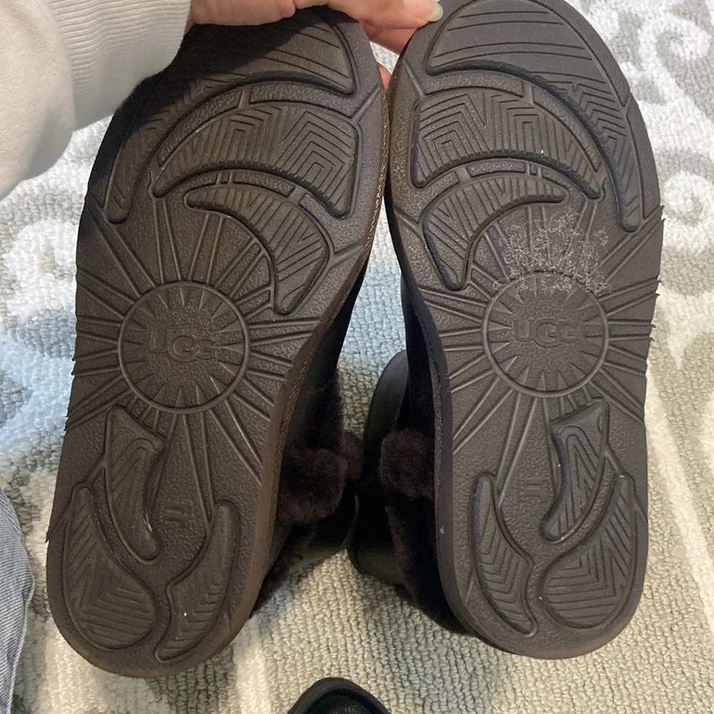 UGG Boots - Picture 8 of 10